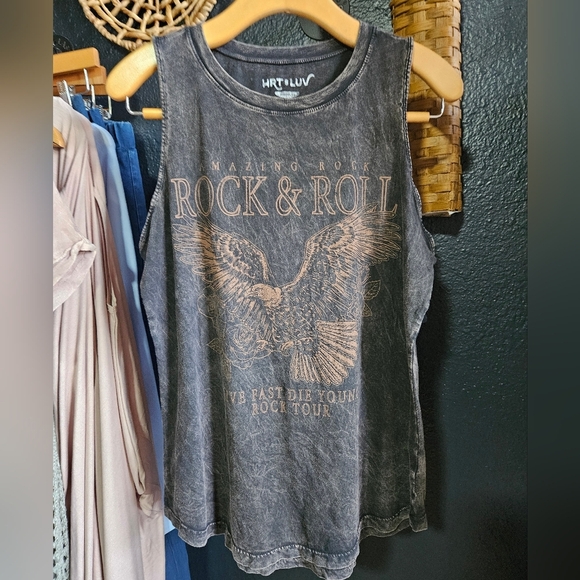 Rock N Roll graphic tank top - Picture 2 of 3